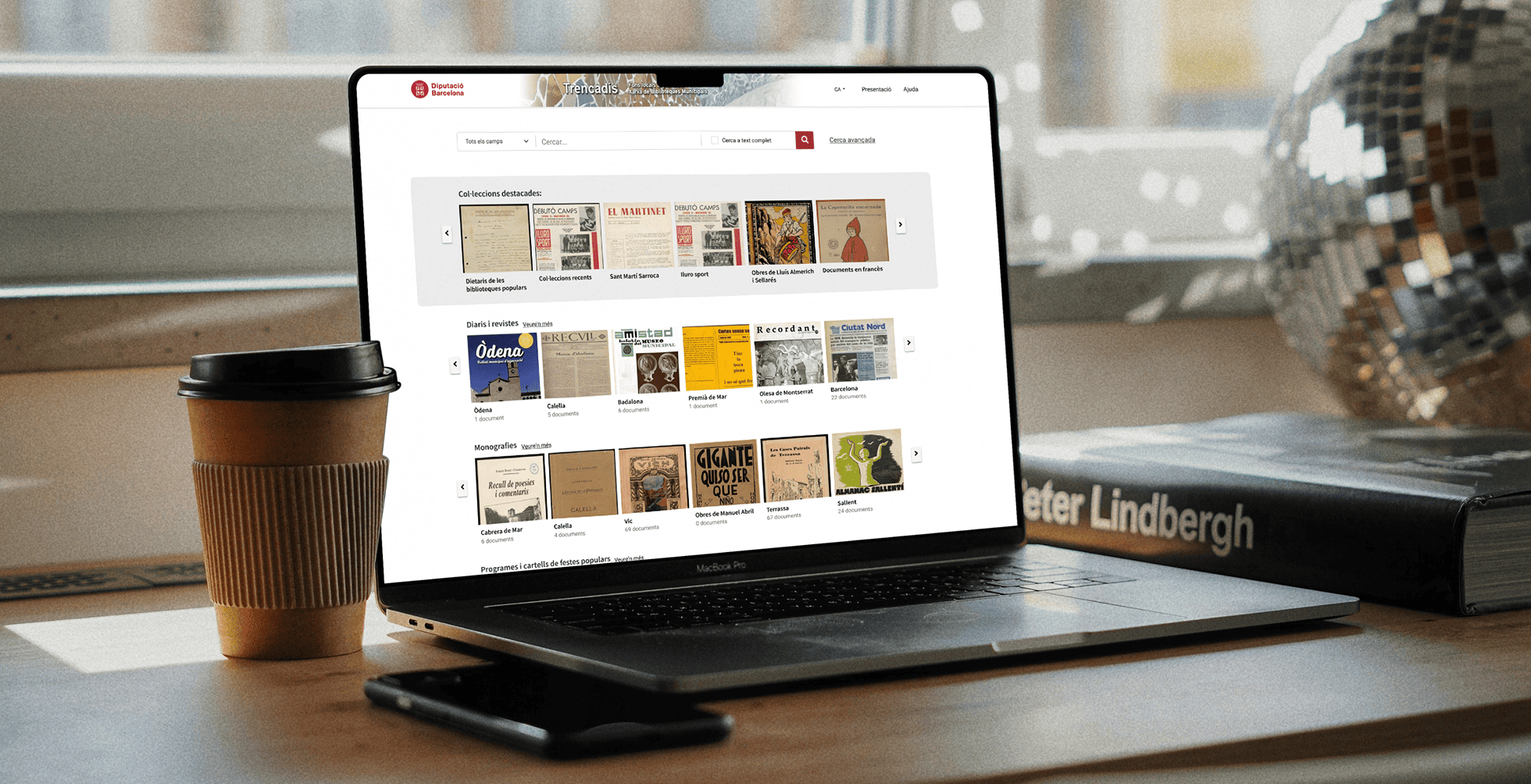 Mockup de la interfaz del repositorio digital Trencadís mostrando el catálogo de fondos documentales de la Diputació de Barcelona